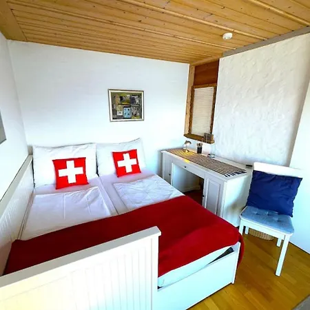 Thun Alps Scenic Views And Concierge By Swisshut בית נופש זיגריזוויל